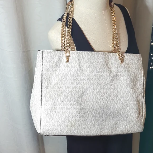 Michael Kors White Monogram Shoulder Bag - Picture 4 of 9